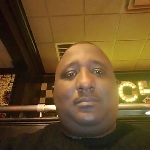 Meet your Posher, Dwight